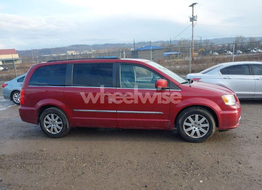 Photo 13 of 2015 Chrysler Town & COUNTRY TOURING (VIN 2C4RC1BG7FR739797)