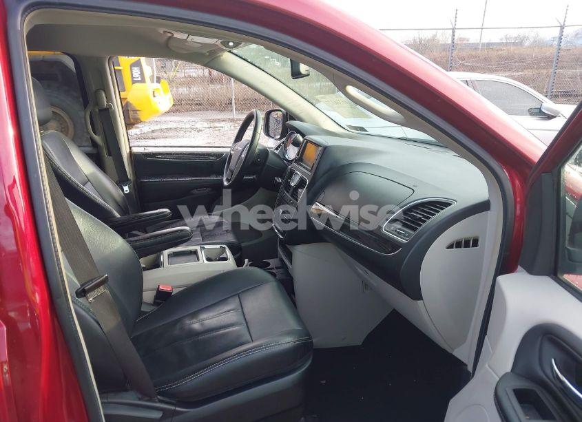 Photo 5 of 2015 Chrysler Town & COUNTRY TOURING (VIN 2C4RC1BG7FR739797)