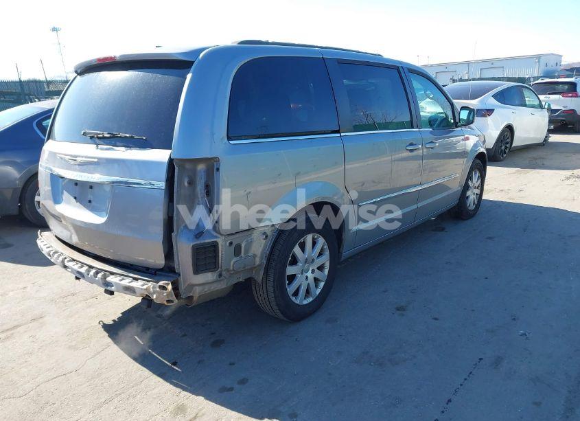 Photo 4 of 2016 Chrysler Town & COUNTRY TOURING (VIN 2C4RC1BG7GR129321)