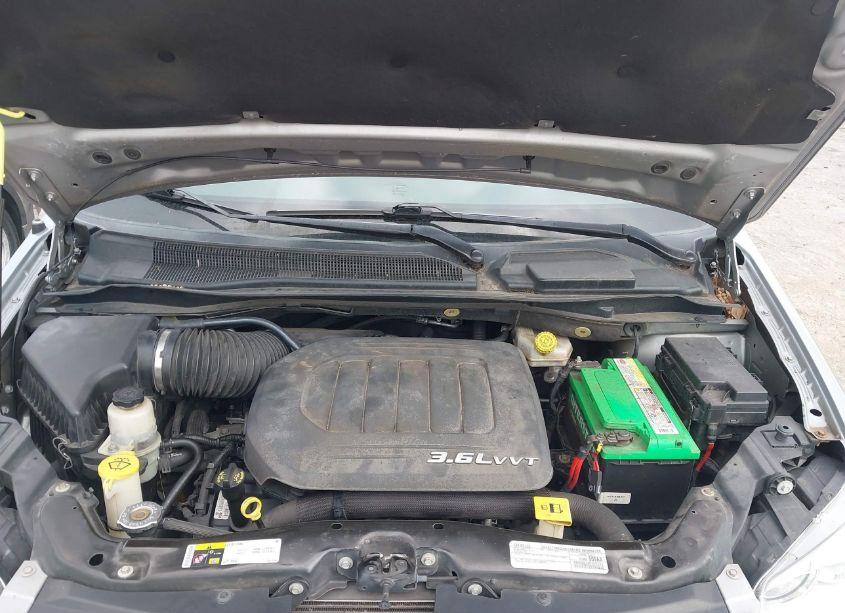 Photo 10 of 2016 Chrysler Town & COUNTRY TOURING (VIN 2C4RC1BG7GR164487)