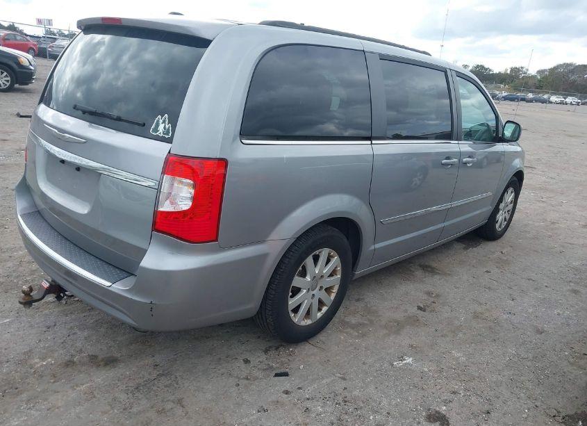 Photo 4 of 2016 Chrysler Town & COUNTRY TOURING (VIN 2C4RC1BG7GR164487)