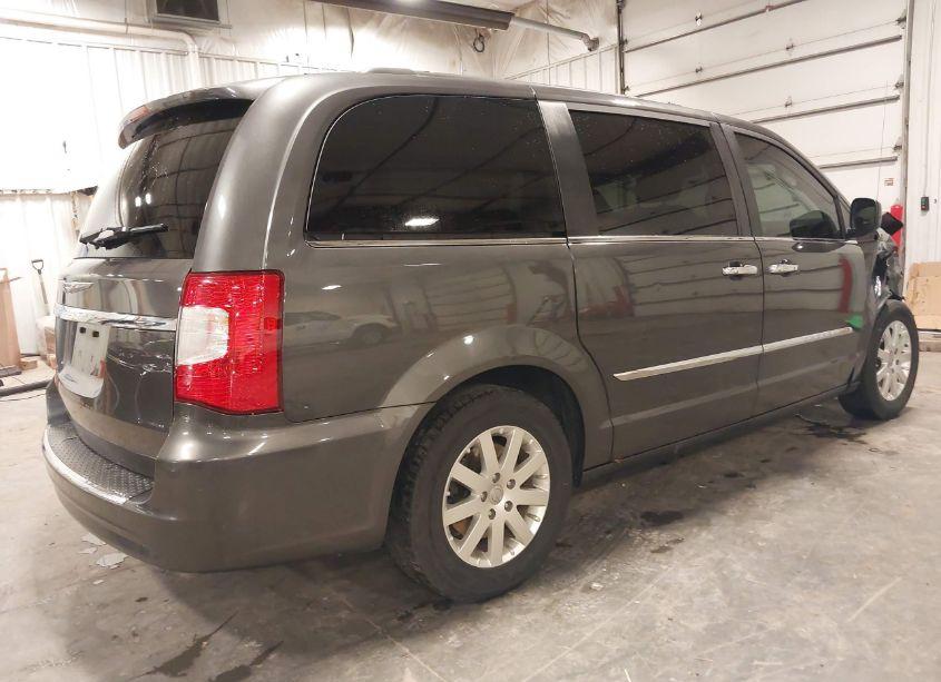Photo 4 of 2016 Chrysler Town & COUNTRY TOURING (VIN 2C4RC1BG7GR167504)