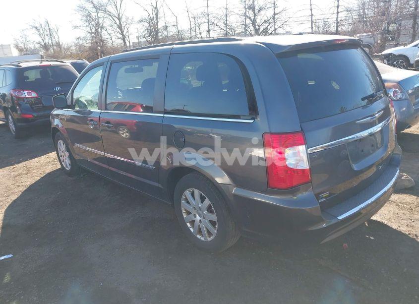 Photo 3 of 2016 Chrysler Town & COUNTRY TOURING (VIN 2C4RC1BG7GR187297)