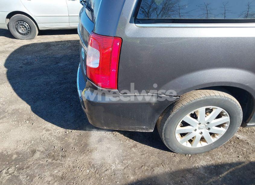 Photo 6 of 2016 Chrysler Town & COUNTRY TOURING (VIN 2C4RC1BG7GR187297)