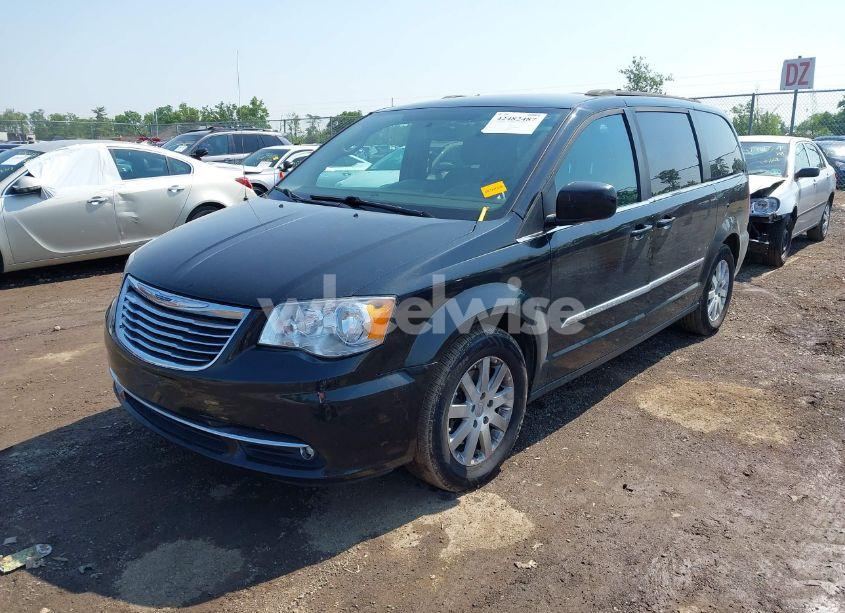 Photo 2 of 2016 Chrysler Town & COUNTRY TOURING (VIN 2C4RC1BG7GR188000)