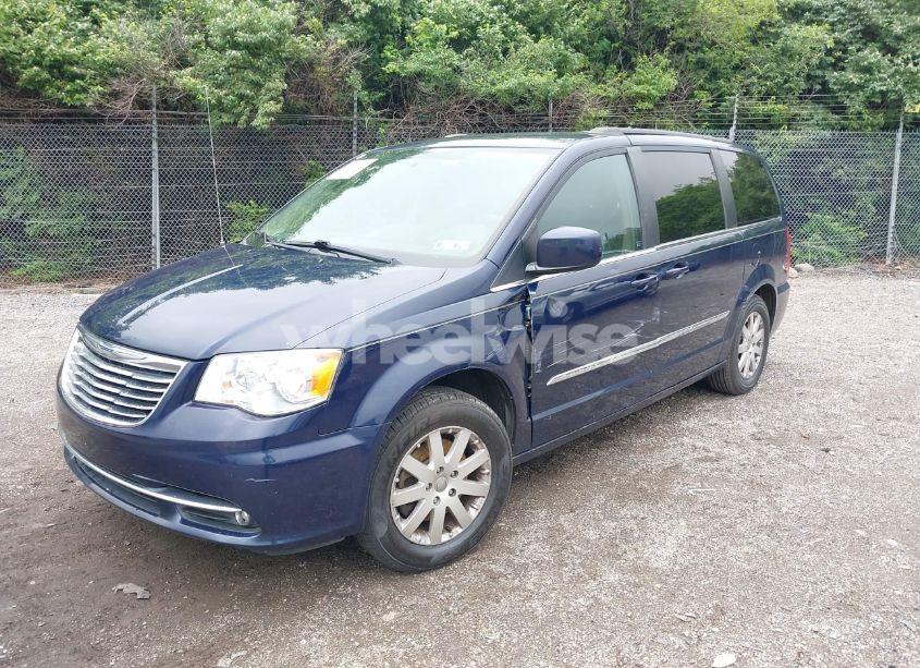 Photo 2 of 2016 Chrysler Town & COUNTRY TOURING (VIN 2C4RC1BG7GR191270)