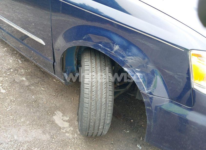 Photo 6 of 2016 Chrysler Town & COUNTRY TOURING (VIN 2C4RC1BG7GR191270)