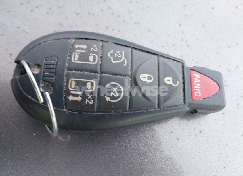 Photo 11 of 2016 Chrysler Town & COUNTRY TOURING (VIN 2C4RC1BG7GR194444)