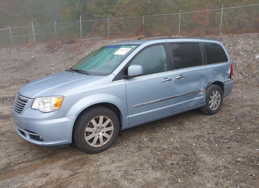 Photo 2 of 2016 Chrysler Town & COUNTRY TOURING (VIN 2C4RC1BG7GR200601)