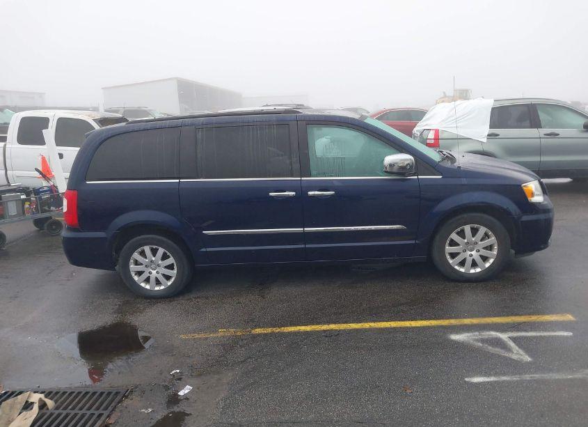 Photo 13 of 2016 Chrysler Town & COUNTRY TOURING (VIN 2C4RC1BG7GR206575)