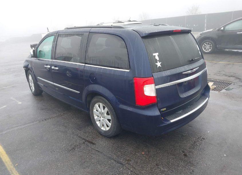 Photo 3 of 2016 Chrysler Town & COUNTRY TOURING (VIN 2C4RC1BG7GR206575)