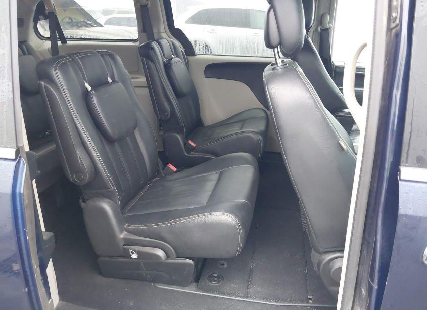 Photo 8 of 2016 Chrysler Town & COUNTRY TOURING (VIN 2C4RC1BG7GR206575)