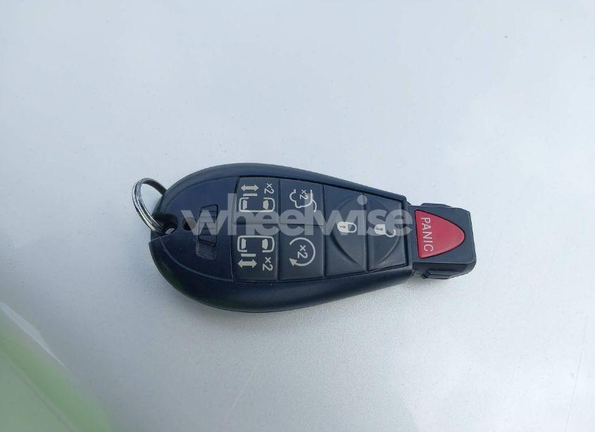 Photo 11 of 2016 Chrysler Town & COUNTRY TOURING (VIN 2C4RC1BG7GR207919)