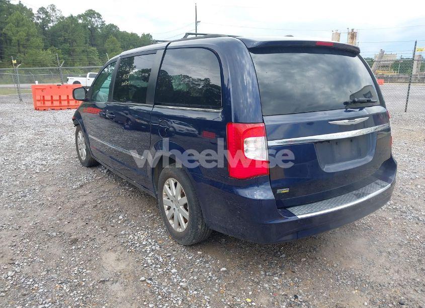 Photo 3 of 2016 Chrysler Town & COUNTRY TOURING (VIN 2C4RC1BG7GR230813)
