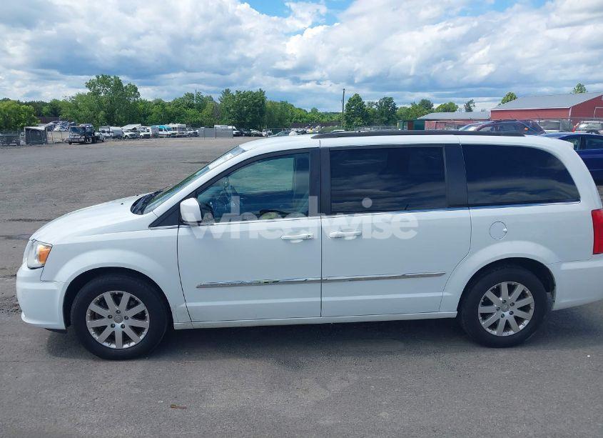 Photo 14 of 2016 Chrysler Town & COUNTRY TOURING (VIN 2C4RC1BG7GR239186)
