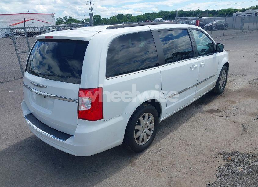 Photo 4 of 2016 Chrysler Town & COUNTRY TOURING (VIN 2C4RC1BG7GR239186)