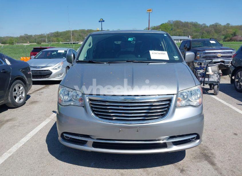 Photo 12 of 2016 Chrysler Town & COUNTRY TOURING (VIN 2C4RC1BG7GR246347)