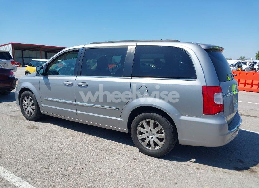 Photo 14 of 2016 Chrysler Town & COUNTRY TOURING (VIN 2C4RC1BG7GR246347)