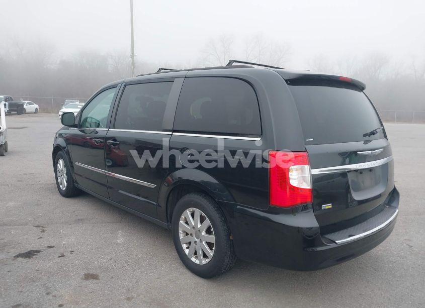 Photo 3 of 2016 Chrysler Town & COUNTRY TOURING (VIN 2C4RC1BG7GR284452)