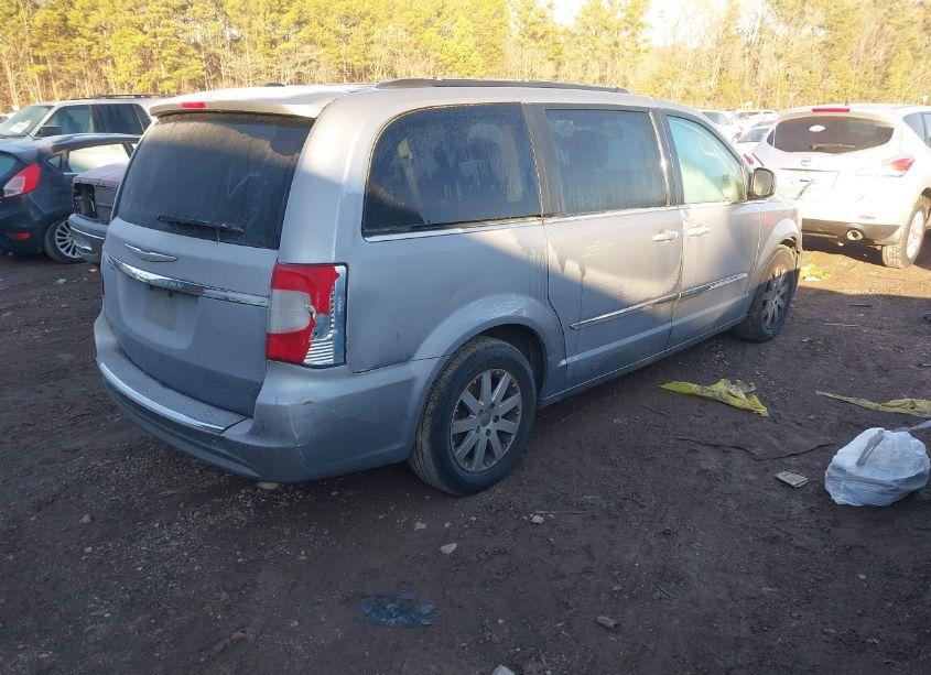 Photo 4 of 2016 Chrysler Town & COUNTRY TOURING (VIN 2C4RC1BG7GR301928)