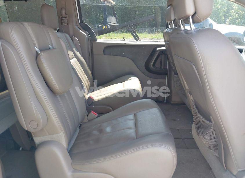 Photo 8 of 2016 Chrysler Town & COUNTRY TOURING (VIN 2C4RC1BG7GR303923)