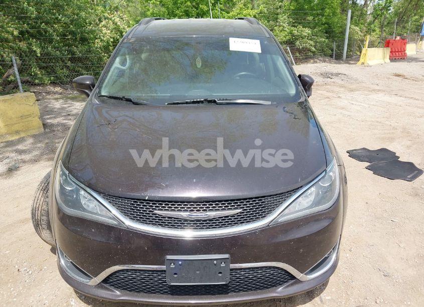 Photo 12 of 2017 Chrysler Pacifica TOURING-L (VIN 2C4RC1BG7HR527307)