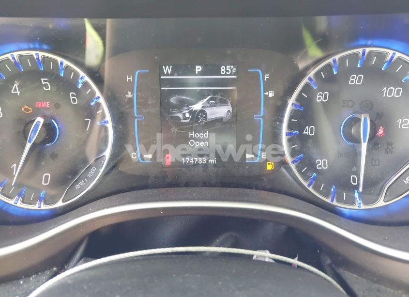 Photo 7 of 2017 Chrysler Pacifica TOURING-L (VIN 2C4RC1BG7HR527307)