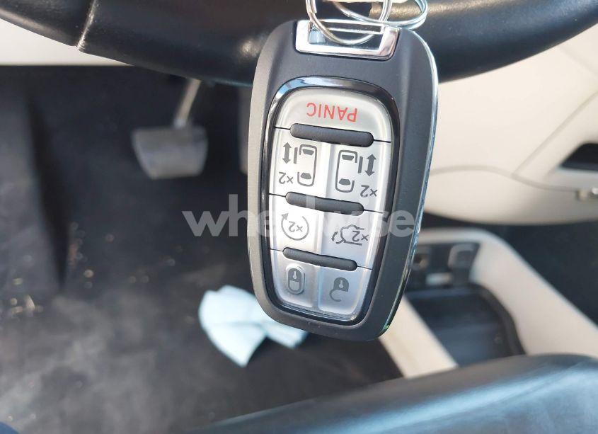 Photo 11 of 2017 Chrysler Pacifica TOURING-L (VIN 2C4RC1BG7HR539716)