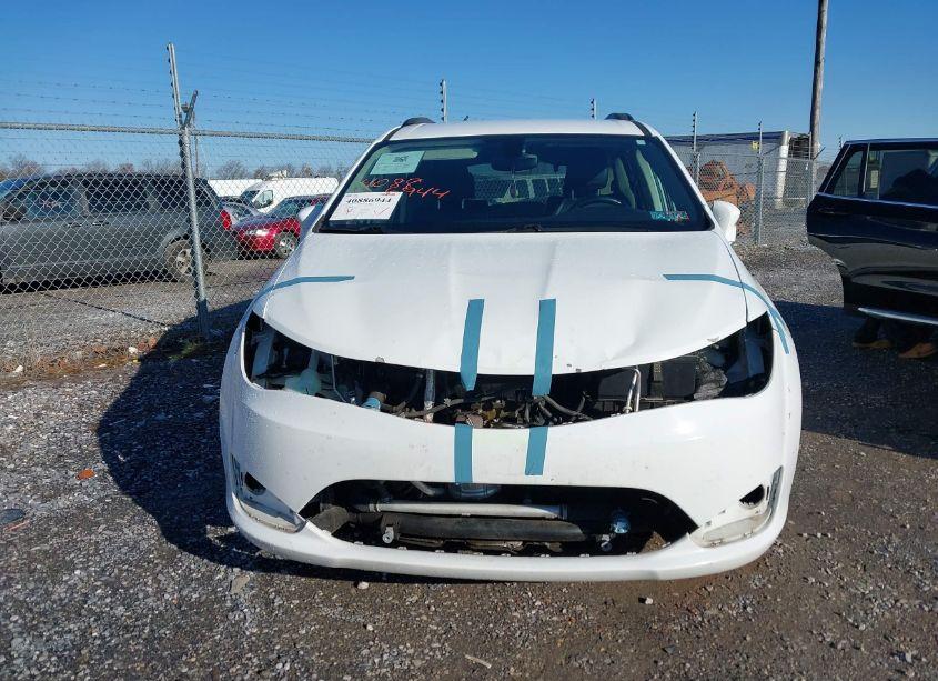 Photo 6 of 2017 Chrysler Pacifica TOURING-L (VIN 2C4RC1BG7HR642134)