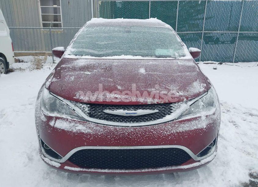 Photo 12 of 2018 Chrysler Pacifica TOURING L (VIN 2C4RC1BG7JR279663)