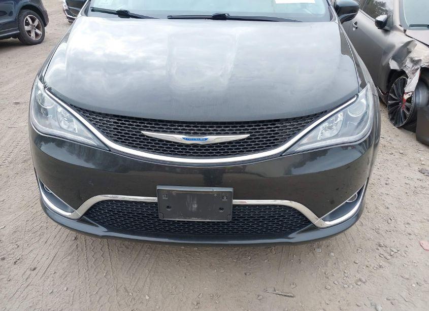 Photo 12 of 2018 Chrysler Pacifica TOURING L (VIN 2C4RC1BG7JR294485)