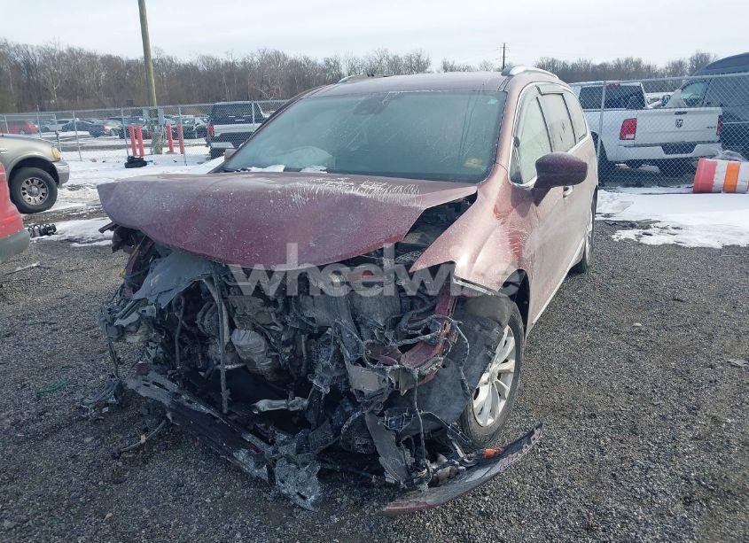 Photo 11 of 2019 Chrysler Pacifica TOURING L (VIN 2C4RC1BG7KR528514)