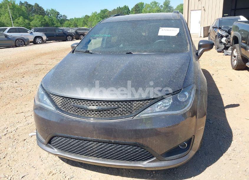 Photo 13 of 2019 Chrysler Pacifica TOURING L (VIN 2C4RC1BG7KR549220)