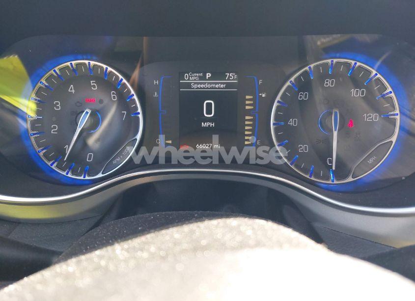 Photo 7 of 2019 Chrysler Pacifica TOURING L (VIN 2C4RC1BG7KR549220)
