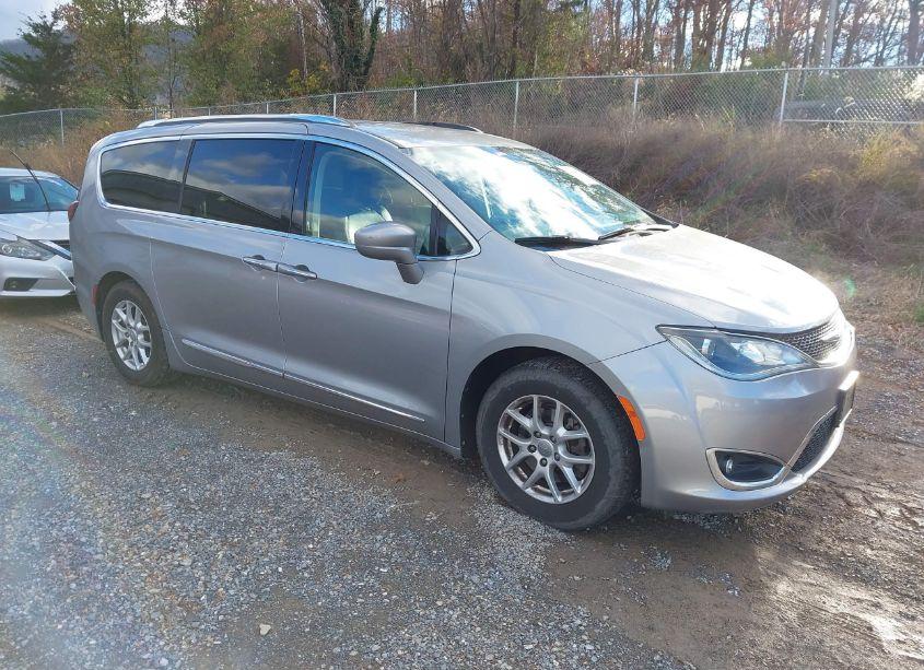 2020 Chrysler Pacifica TOURING L (VIN 2C4RC1BG7LR279780) main photo