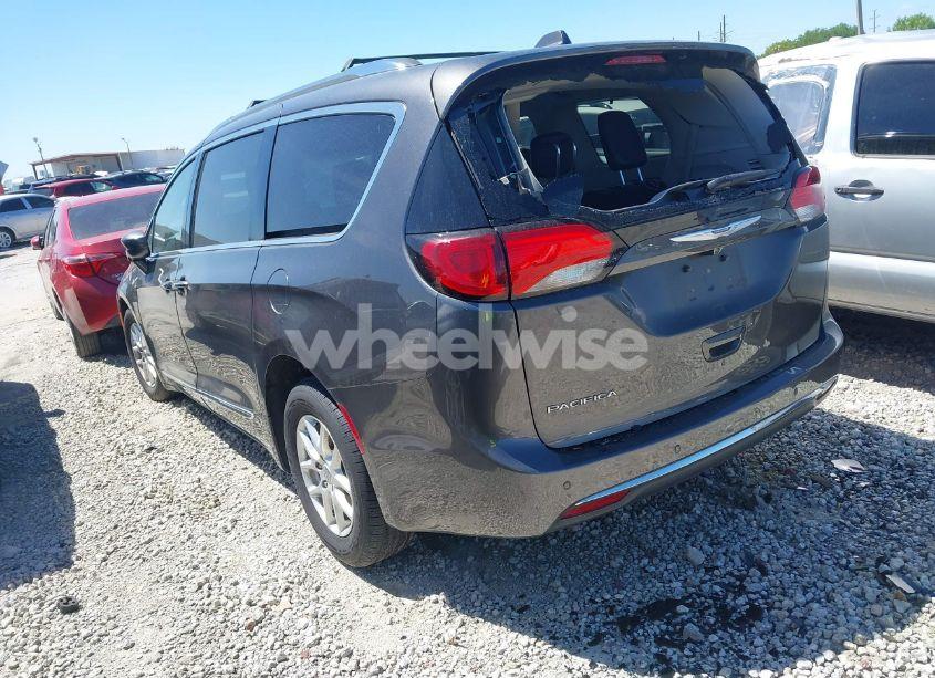 Photo 3 of 2020 Chrysler Pacifica TOURING L (VIN 2C4RC1BG7LR284994)