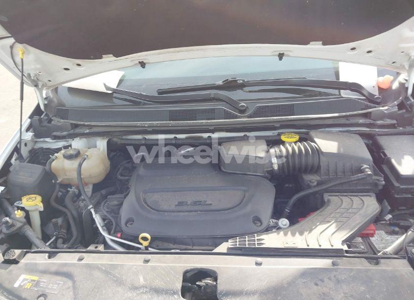 Photo 10 of 2021 Chrysler Pacifica TOURING L (VIN 2C4RC1BG7MR543484)