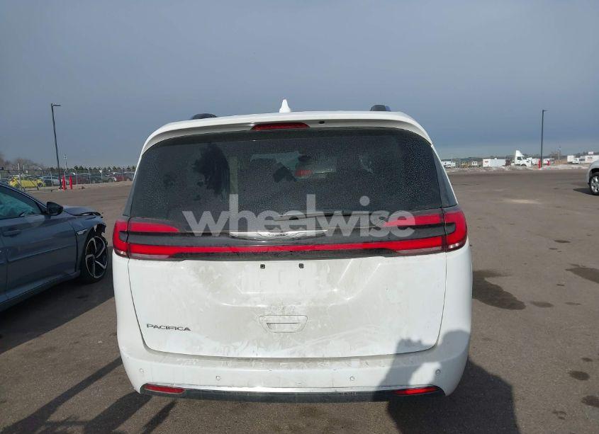Photo 16 of 2021 Chrysler Pacifica TOURING L (VIN 2C4RC1BG7MR543484)