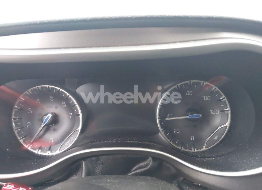 Photo 7 of 2021 Chrysler Pacifica TOURING L (VIN 2C4RC1BG7MR584956)