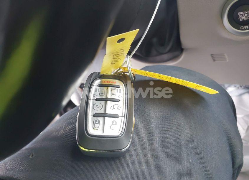 Photo 11 of 2021 Chrysler Pacifica TOURING L (VIN 2C4RC1BG7MR587422)