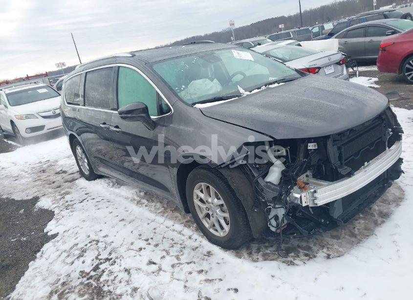 Photo 13 of 2021 Chrysler Pacifica TOURING L (VIN 2C4RC1BG7MR587422)