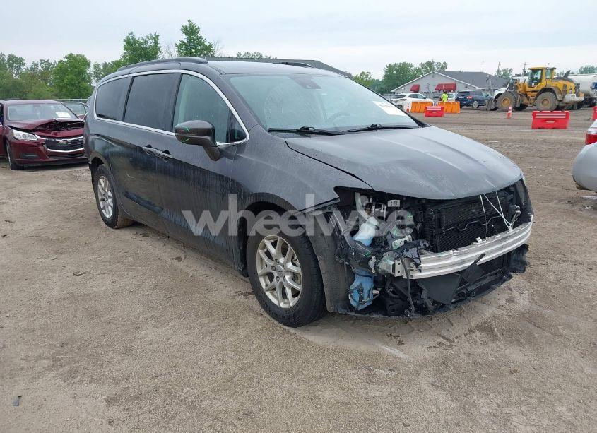2022 Chrysler Pacifica TOURING L (VIN 2C4RC1BG7NR114024) main photo