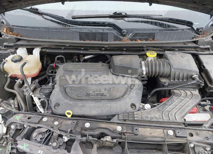 Photo 10 of 2022 Chrysler Pacifica TOURING L (VIN 2C4RC1BG7NR114024)