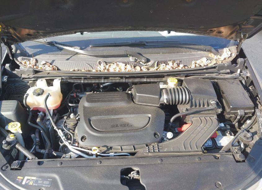 Photo 10 of 2022 Chrysler Pacifica TOURING L (VIN 2C4RC1BG7NR117702)