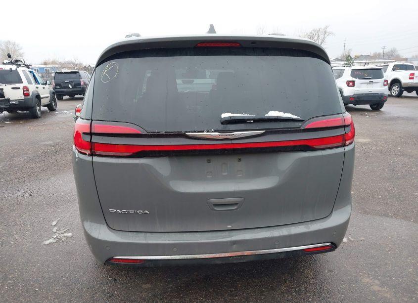 Photo 16 of 2022 Chrysler Pacifica TOURING L (VIN 2C4RC1BG7NR138629)