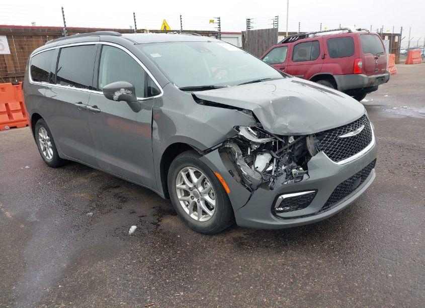 Photo 6 of 2022 Chrysler Pacifica TOURING L (VIN 2C4RC1BG7NR138629)