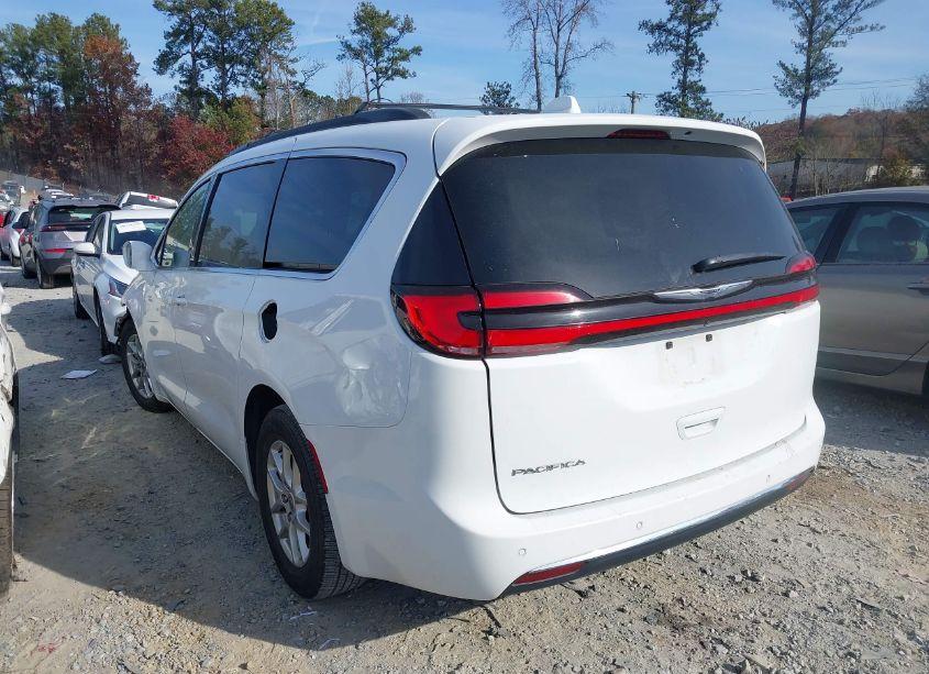 Photo 3 of 2022 Chrysler Pacifica TOURING L (VIN 2C4RC1BG7NR160789)