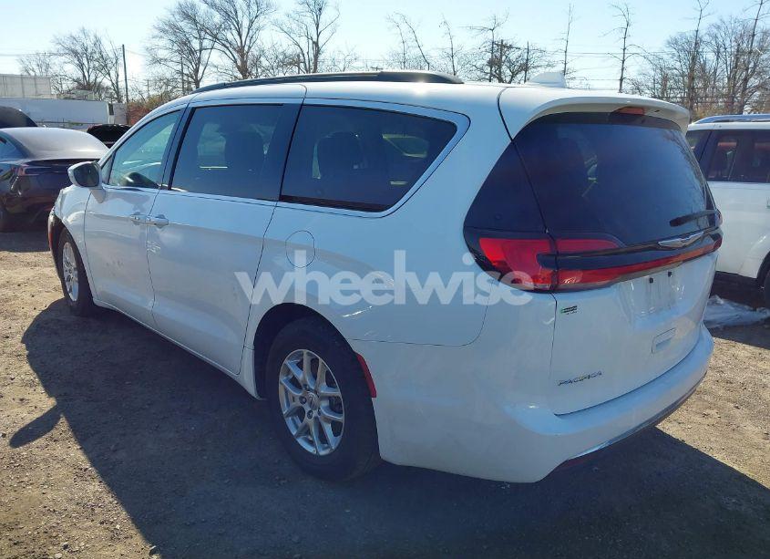 Photo 3 of 2022 Chrysler Pacifica TOURING L (VIN 2C4RC1BG7NR178063)