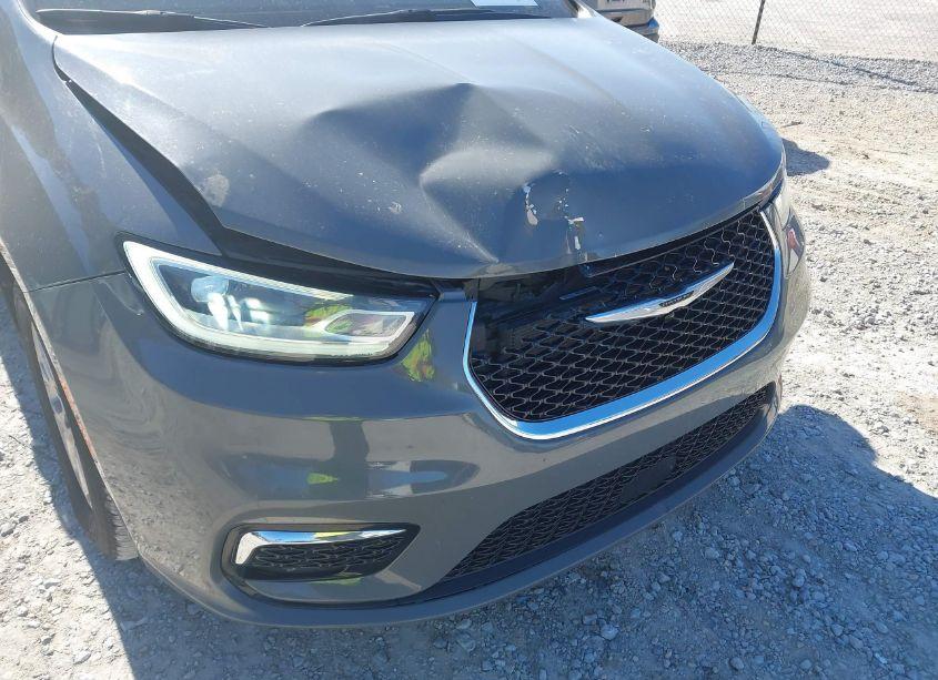 Photo 6 of 2022 Chrysler Pacifica TOURING L (VIN 2C4RC1BG7NR188897)