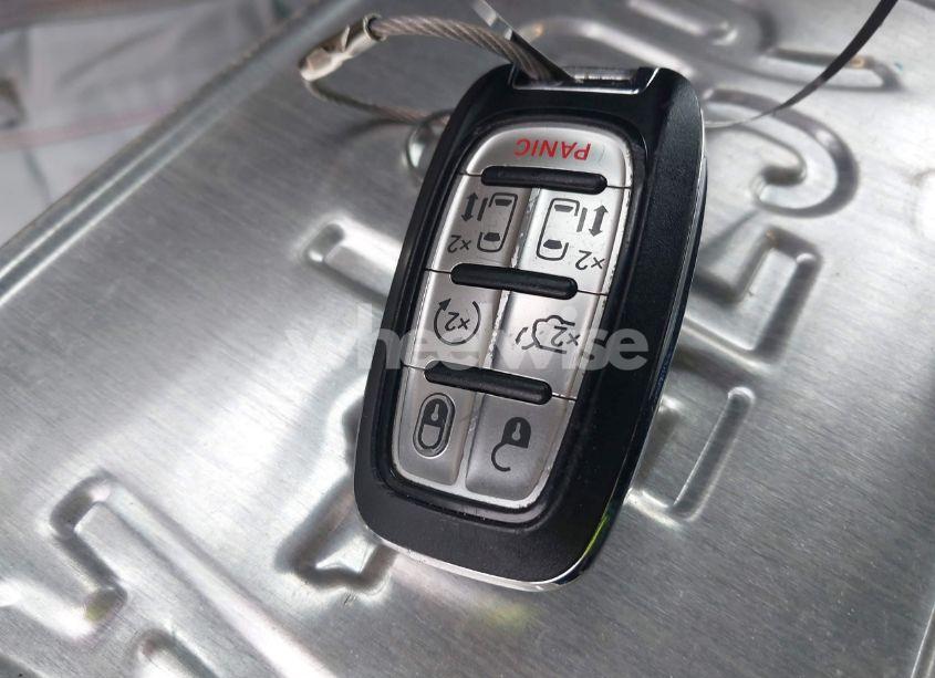 Photo 11 of 2022 Chrysler Pacifica TOURING L (VIN 2C4RC1BG7NR191430)